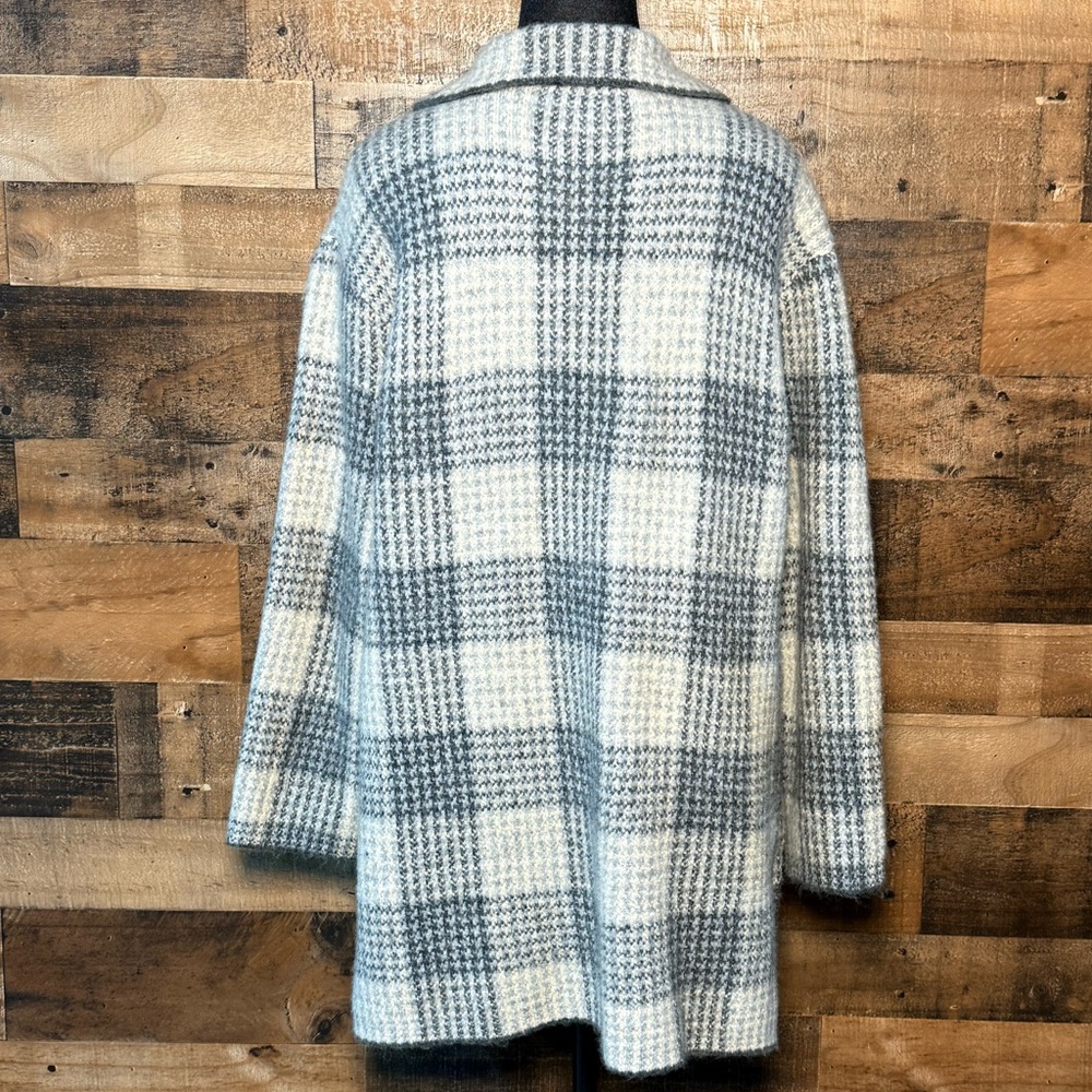 Becool Women's Gray White Plaid Sweater Jacket Co… - image 4